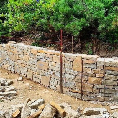 Suchá kamenná zeď