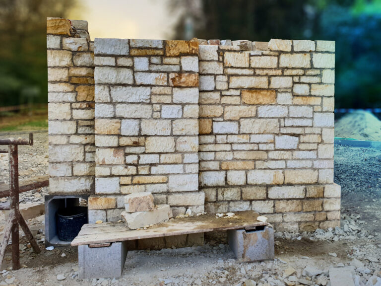 Marlstone (Opuka): Properties, Uses, Stoneworking and Masonry